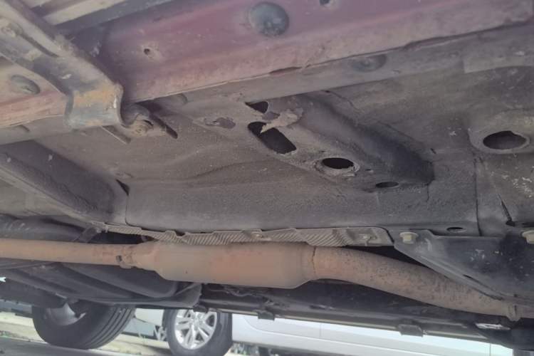 Used Roewe RX5 2016 20T Two-Wheel Drive Automatic Internet Smart Edition Right Side Sill