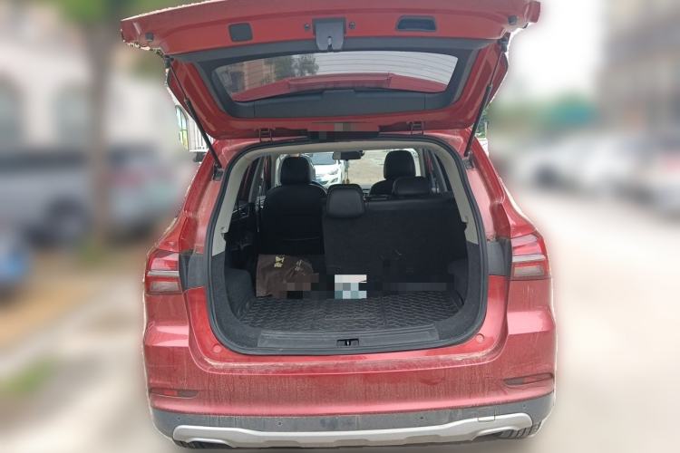 Used Roewe RX5 2016 20T Two-Wheel Drive Automatic Flagship Edition Trunk