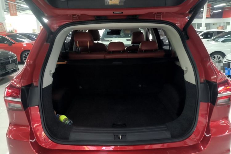 Used Roewe RX5 2016 30T Four-Wheel Drive Automatic Internet Smart Luxury Edition Trunk