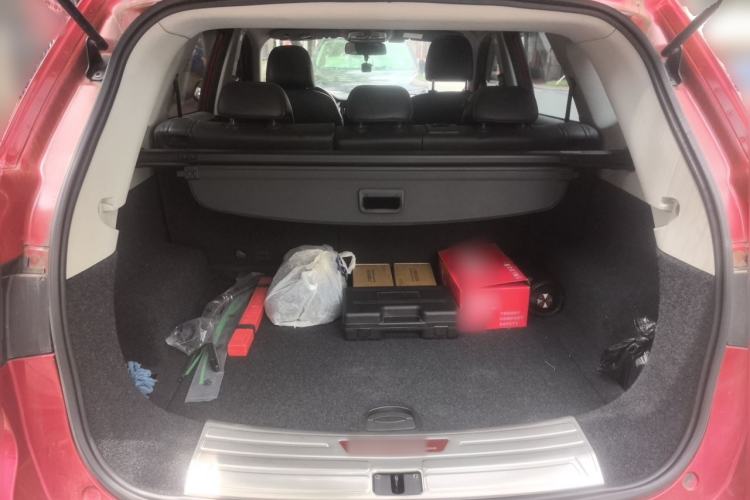 Used Roewe RX5 2016 20T Two-Wheel Drive Automatic Internet Smart Edition Trunk