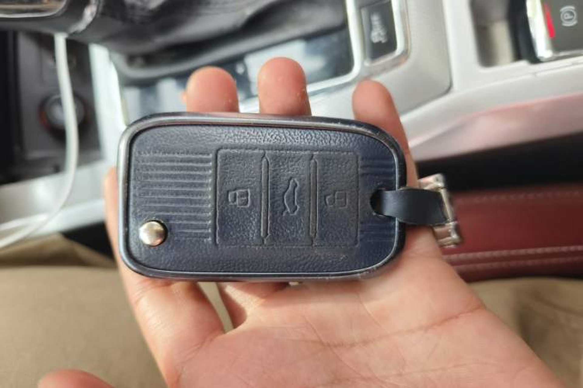 Used Roewe RX5 2016 30T Four-Wheel Drive Automatic Internet Smart Luxury Edition Vehicle Key