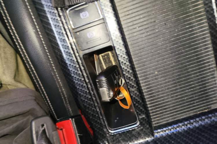 Used Roewe RX5 2016 20T Two-Wheel Drive Automatic Internet Smart Edition Vehicle Key