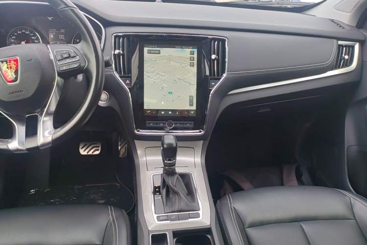 Used Roewe RX5 2016 20T Two-Wheel Drive Automatic Internet Smart Edition Audio And AC Panel