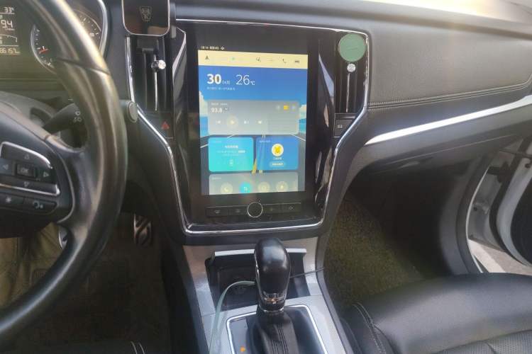 Used Roewe RX5 2016 20T Two-Wheel Drive Automatic Internet Smart Edition Audio And AC Panel