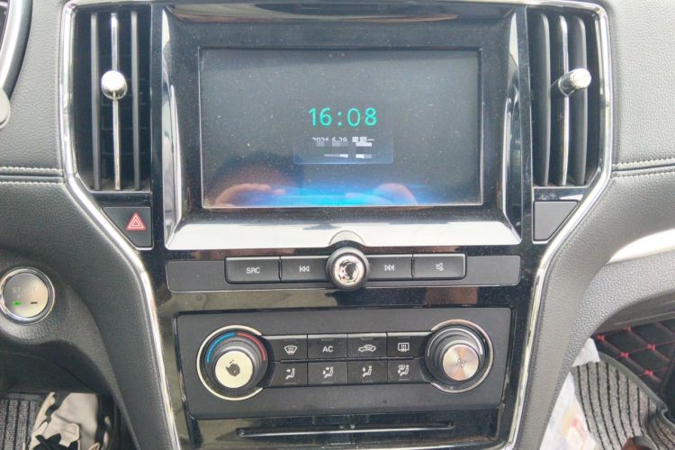 Used Roewe RX5 2016 20T Two-Wheel Drive Automatic Flagship Edition Audio And AC Panel