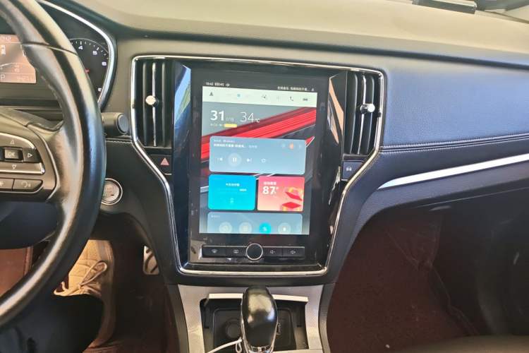 Used Roewe RX5 2016 20T Two-Wheel Drive Automatic Internet Smart Edition Audio And AC Panel