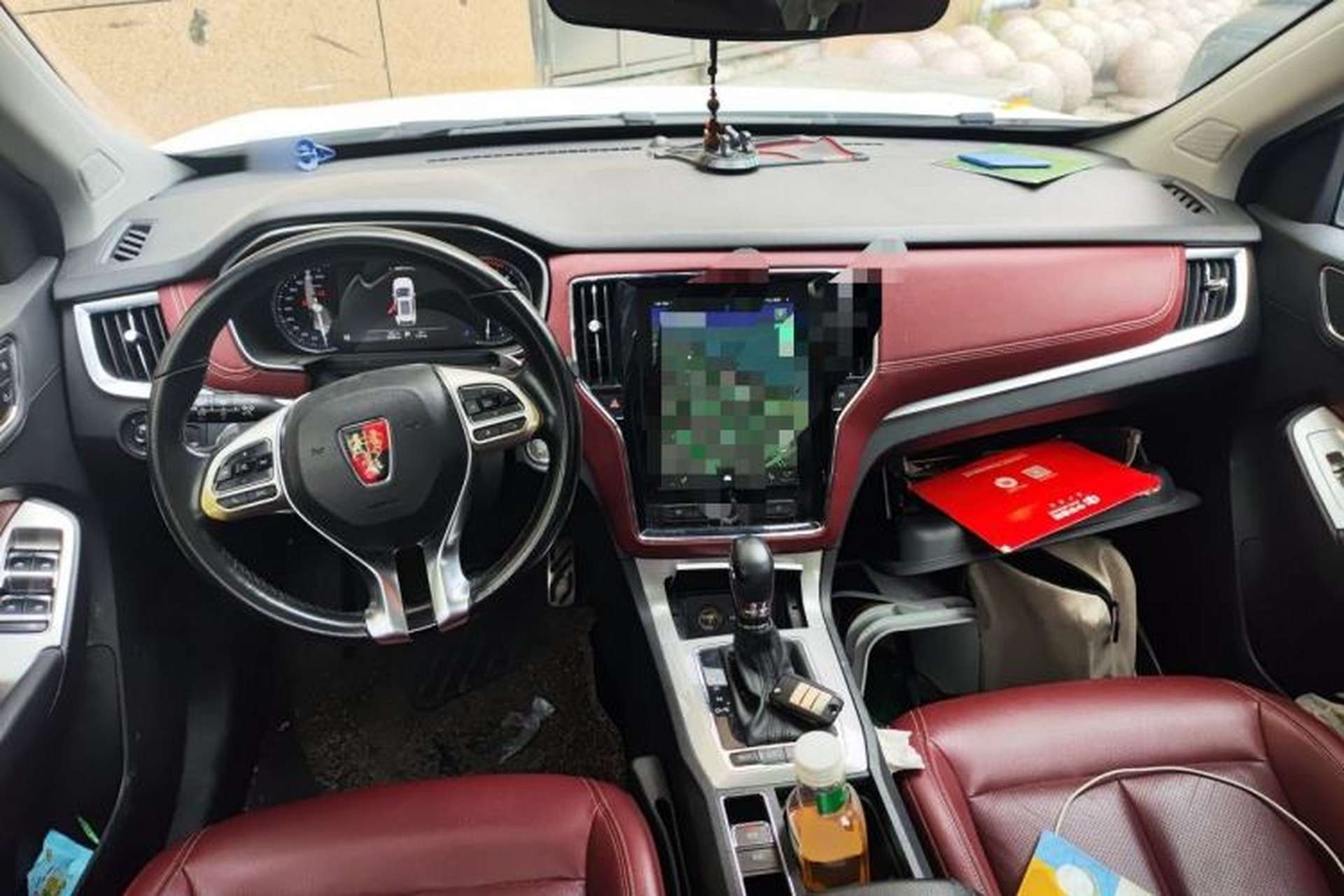 Used Roewe RX5 2016 30T Four-Wheel Drive Automatic Internet Smart Luxury Edition Center Console