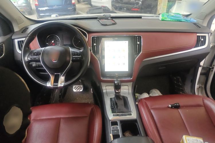 Used Roewe RX5 2016 20T Two-Wheel Drive Automatic Internet Smart Edition Center Console