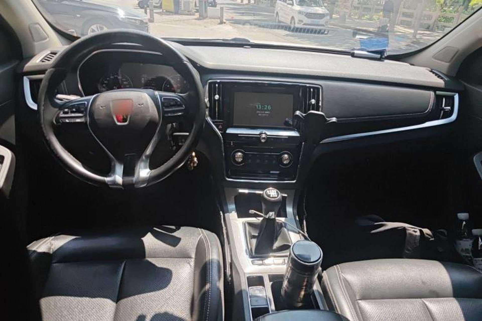 Used Roewe RX5 2016 20T Two-Wheel Drive Manual Flagship Edition Center Console