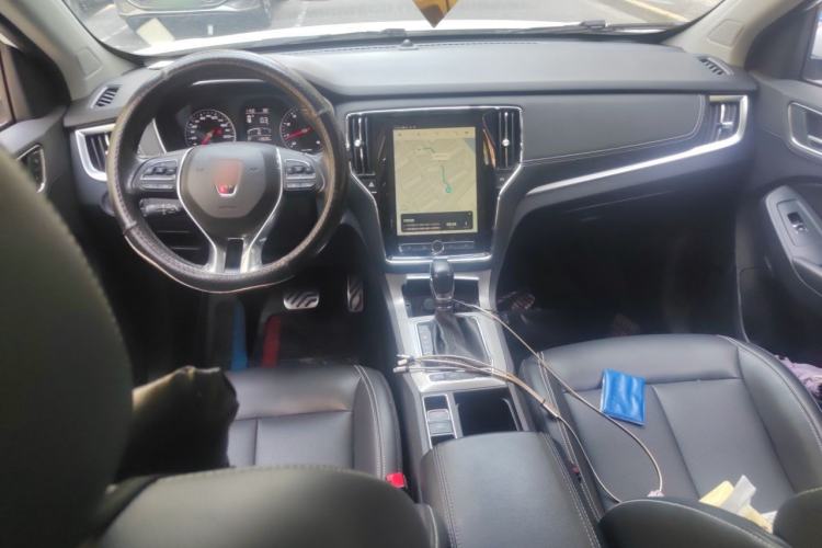 Used Roewe RX5 2016 20T Two-Wheel Drive Automatic Internet Smart Edition Center Console