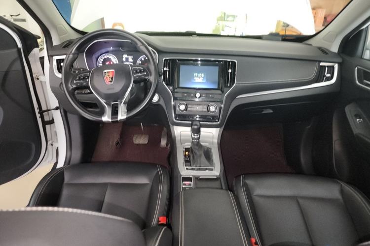Used Roewe RX5 2016 20T Two-Wheel Drive Automatic Flagship Edition Center Console