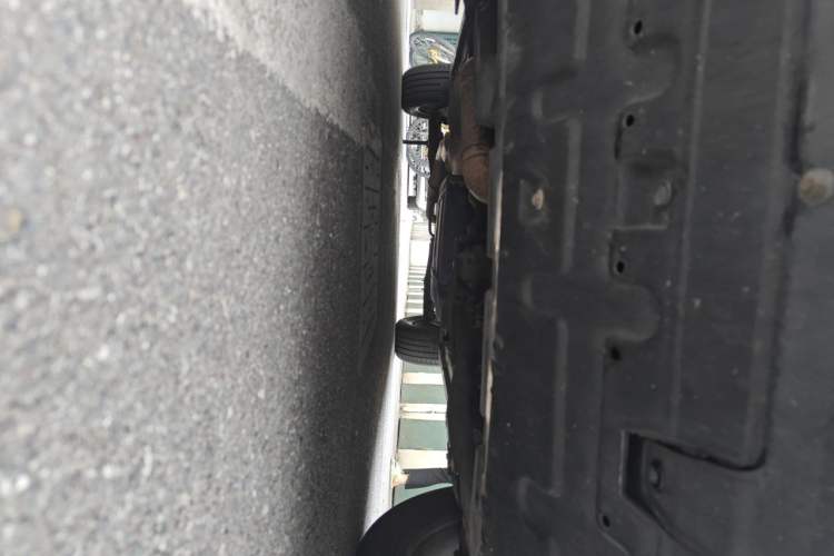 Used Roewe RX5 2016 20T Two-Wheel Drive Automatic Internet Smart Edition Chassis Front