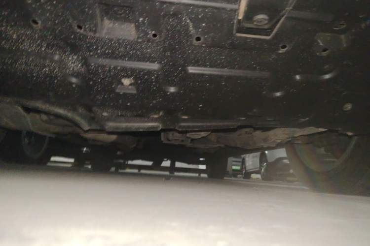 Used Roewe RX5 2016 20T Two-Wheel Drive Automatic Flagship Edition Chassis Front