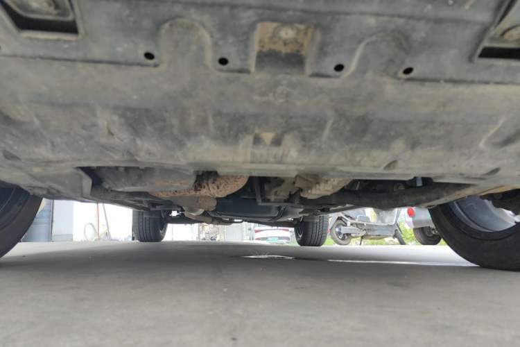 Used Roewe RX5 2016 20T Two-Wheel Drive Automatic Internet Smart Edition Chassis Front