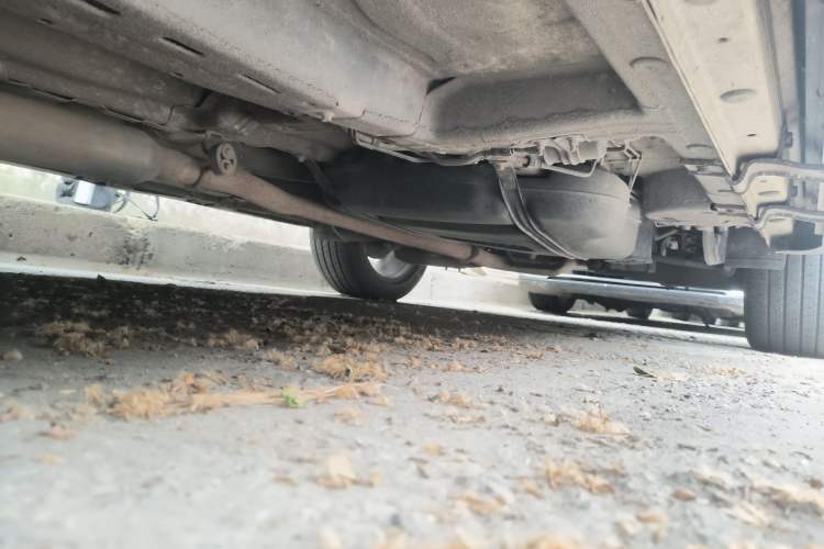 Used Roewe RX5 2016 30T Two-Wheel Drive Automatic Internet Smart Edition Chassis Front Left