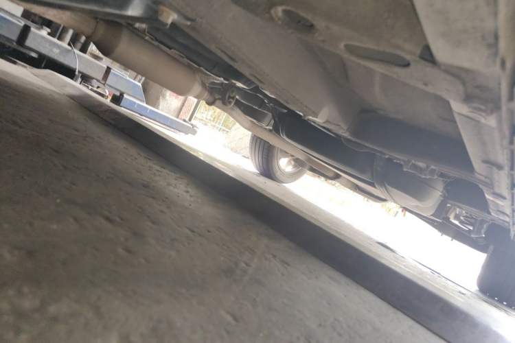 Used Roewe RX5 2016 20T Two-Wheel Drive Automatic Internet Smart Edition Chassis Front Left