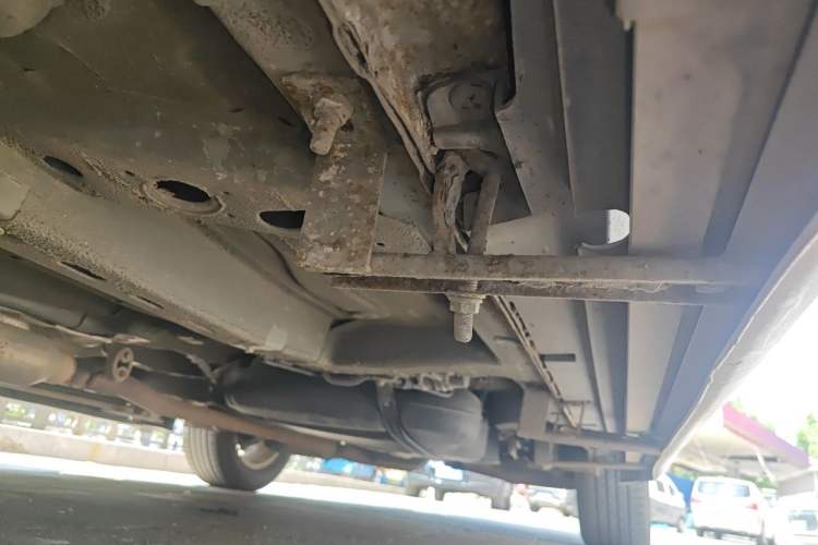 Used Roewe RX5 2016 20T Two-Wheel Drive Manual Flagship Edition Chassis Front Left