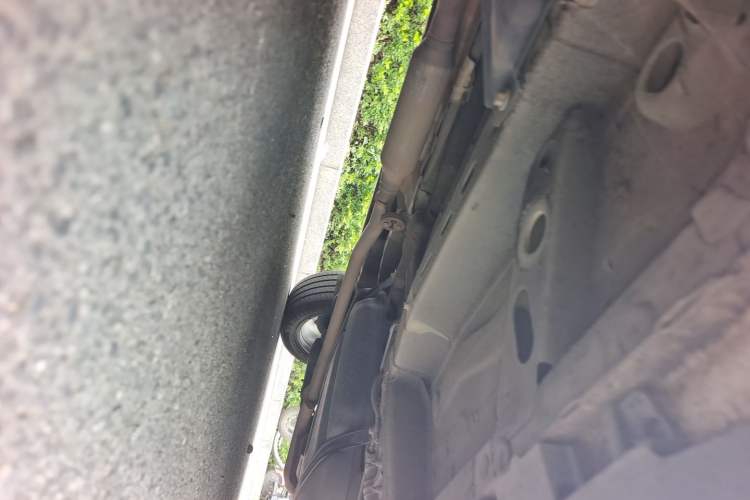Used Roewe RX5 2016 20T Two-Wheel Drive Automatic Internet Smart Edition Chassis Front Left
