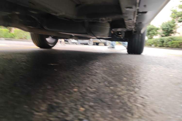 Used Roewe RX5 2016 30T Two-Wheel Drive Automatic Internet Smart Edition Chassis Front Left