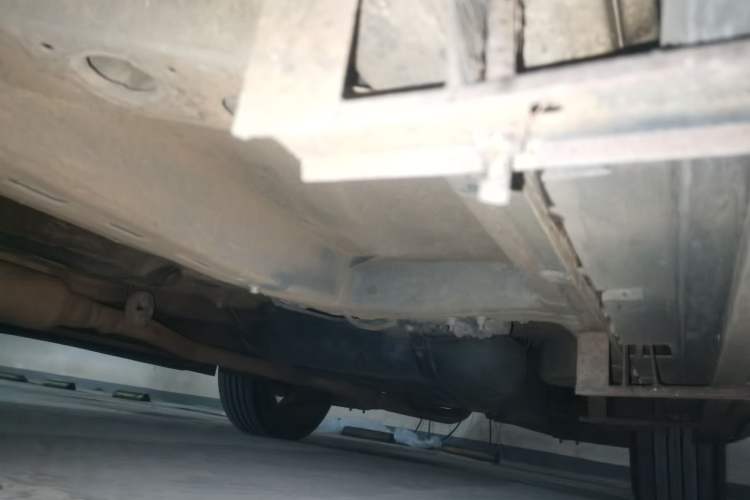 Used Roewe RX5 2016 20T Two-Wheel Drive Automatic Internet Smart Edition Chassis Front Left