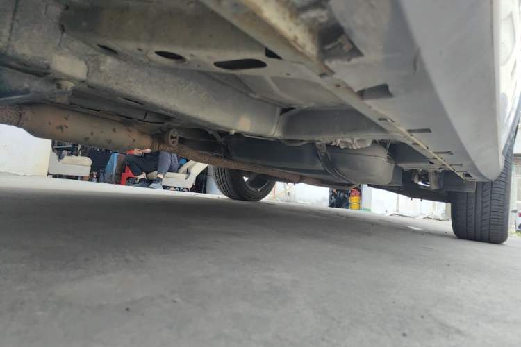 Used Roewe RX5 2016 20T Two-Wheel Drive Automatic Internet Smart Edition Chassis Front Left