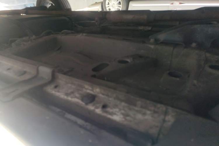 Used Roewe RX5 2016 20T Two-Wheel Drive Automatic Internet Smart Edition Chassis Front Left