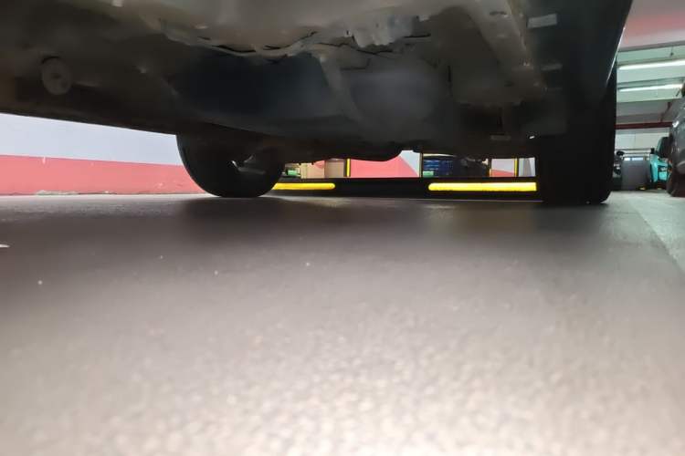 Used Roewe RX5 2016 20T Two-Wheel Drive Automatic Flagship Edition Chassis Front Left