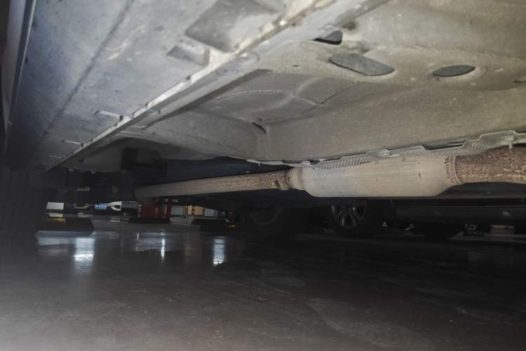 Used Roewe RX5 2016 20T Two-Wheel Drive Automatic Flagship Edition Chassis Front Right