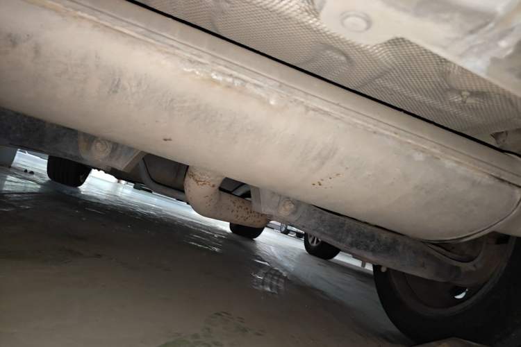 Used Roewe RX5 2016 20T Two-Wheel Drive Automatic Internet Smart Edition Chassis Rear