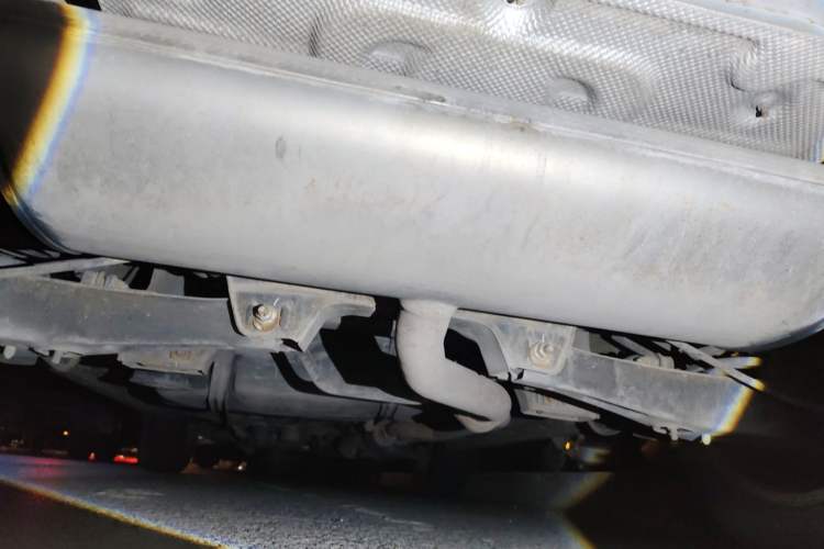 Used Roewe RX5 2016 20T Two-Wheel Drive Automatic Flagship Edition Chassis Rear