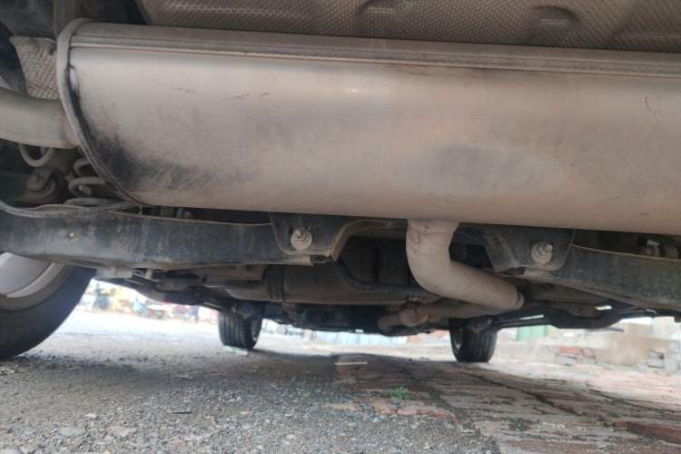 Used Roewe RX5 2016 20T Two-Wheel Drive Manual Flagship Edition Chassis Rear
