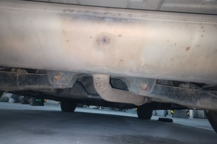 Used Roewe RX5 2016 20T Two-Wheel Drive Automatic Internet Smart Edition Chassis Rear