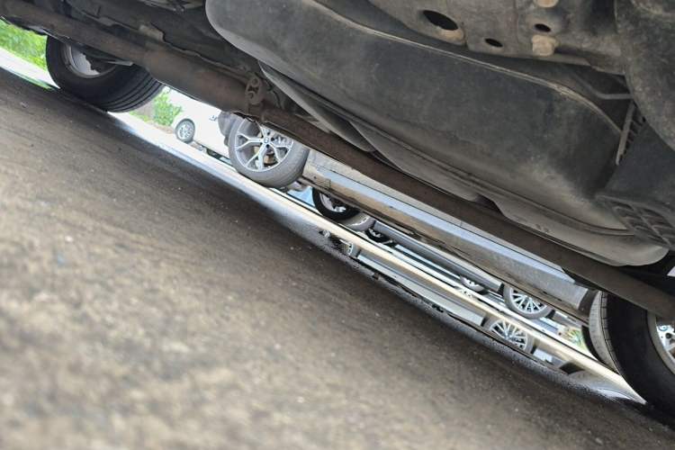 Used Roewe RX5 2016 20T Two-Wheel Drive Manual Flagship Edition Chassis Rear Left