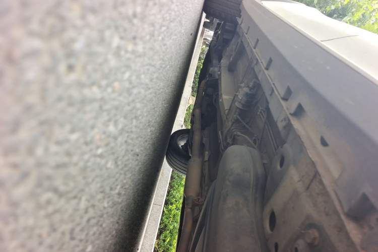 Used Roewe RX5 2016 20T Two-Wheel Drive Automatic Internet Smart Edition Chassis Rear Left