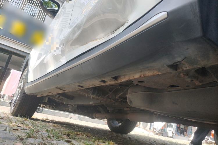 Used Roewe RX5 2016 20T Two-Wheel Drive Automatic Internet Smart Edition Chassis Rear Left