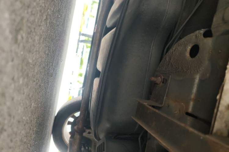 Used Roewe RX5 2016 20T Two-Wheel Drive Manual Flagship Edition Chassis Rear Left