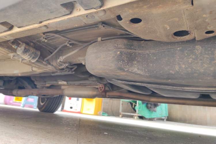 Used Roewe RX5 2016 20T Two-Wheel Drive Manual Flagship Edition Chassis Rear Left