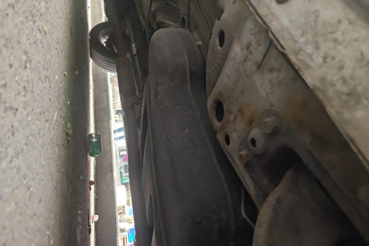 Used Roewe RX5 2016 20T Two-Wheel Drive Manual Flagship Edition Chassis Rear Left