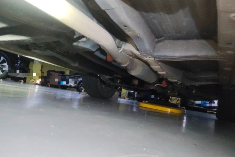 Used Roewe RX5 2016 20T Two-Wheel Drive Automatic Internet Smart Edition Chassis Rear Right