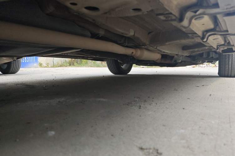 Used Roewe RX5 2016 20T Two-Wheel Drive Automatic Flagship Edition Chassis Rear Right