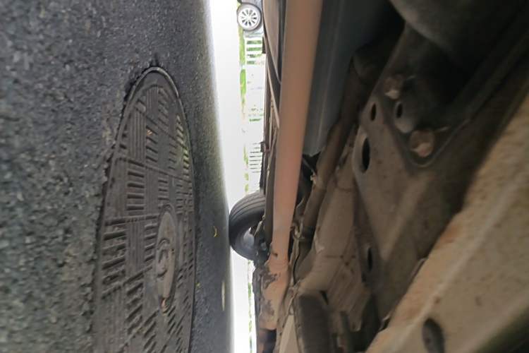 Used Roewe RX5 2016 20T Two-Wheel Drive Automatic Internet Smart Edition Chassis Rear Right