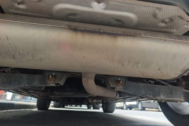 Used Roewe RX5 2016 20T Two-Wheel Drive Automatic Internet Smart Edition Chassis Rear