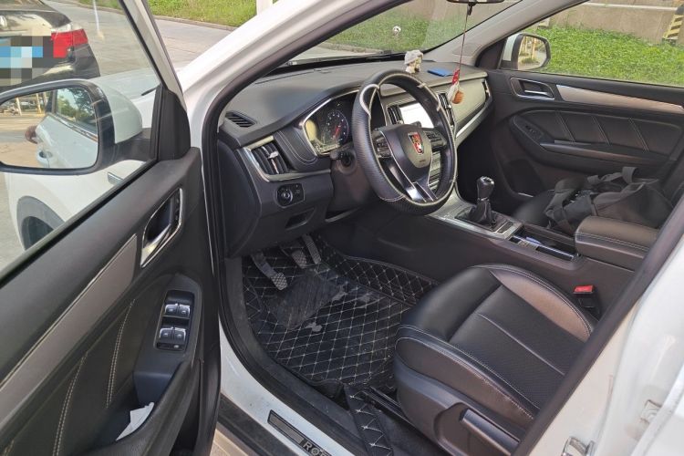 Used Roewe RX5 2016 20T Two-Wheel Drive Manual Flagship Edition Driver Seat