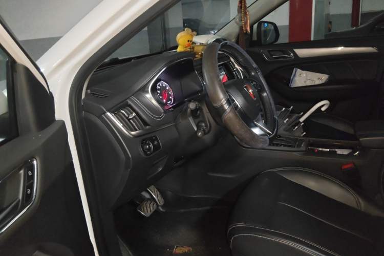 Used Roewe RX5 2016 20T Two-Wheel Drive Automatic Internet Smart Edition Driver Seat