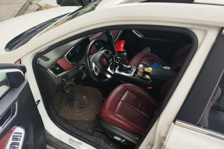 Used Roewe RX5 2016 30T Four-Wheel Drive Automatic Internet Smart Luxury Edition Driver Seat