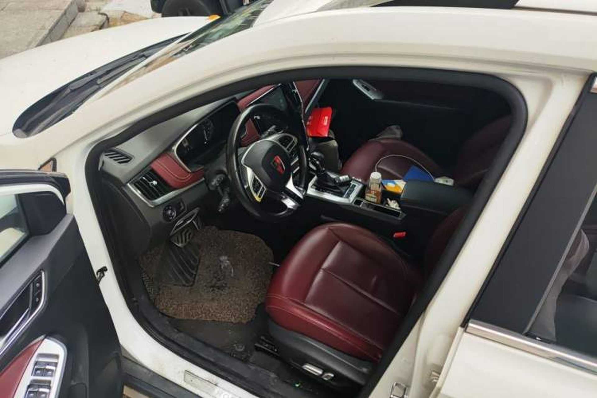 Used Roewe RX5 2016 30T Four-Wheel Drive Automatic Internet Smart Luxury Edition Driver Seat