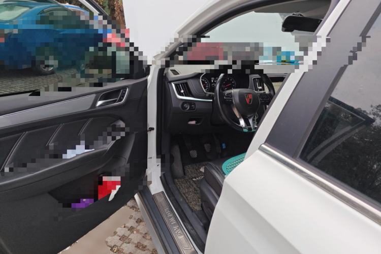 Used Roewe RX5 2016 20T Two-Wheel Drive Manual Transmission Internet Smart Edition Driver Seat