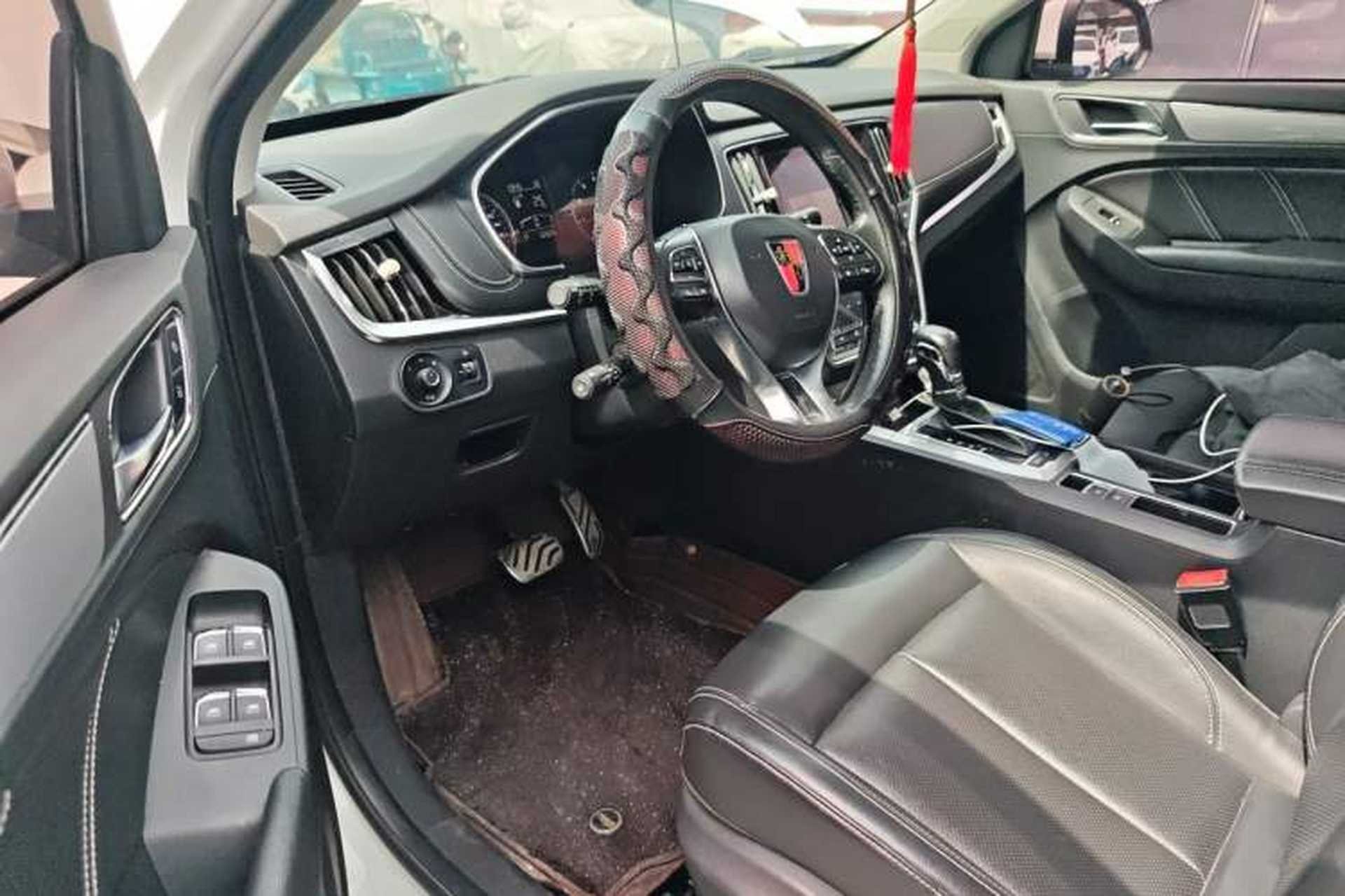 Used Roewe RX5 2016 20T Two-Wheel Drive Automatic Internet Smart Edition Driver Seat