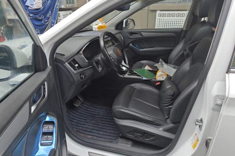 Used Roewe RX5 2016 20T Two-Wheel Drive Automatic Internet Smart Edition Driver Seat