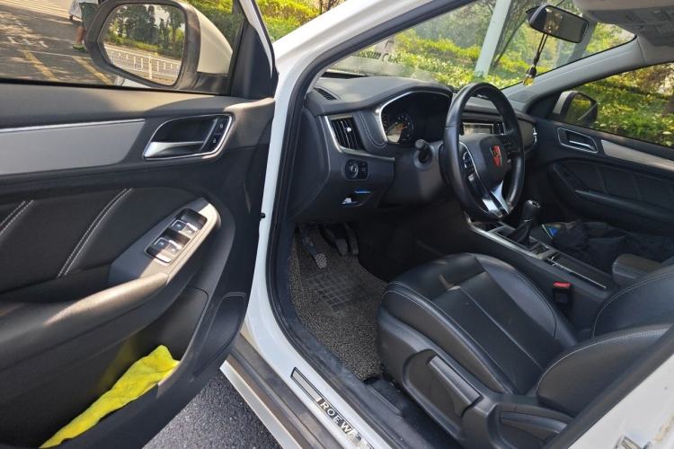Used Roewe RX5 2016 20T Two-Wheel Drive Manual Flagship Edition Driver Seat